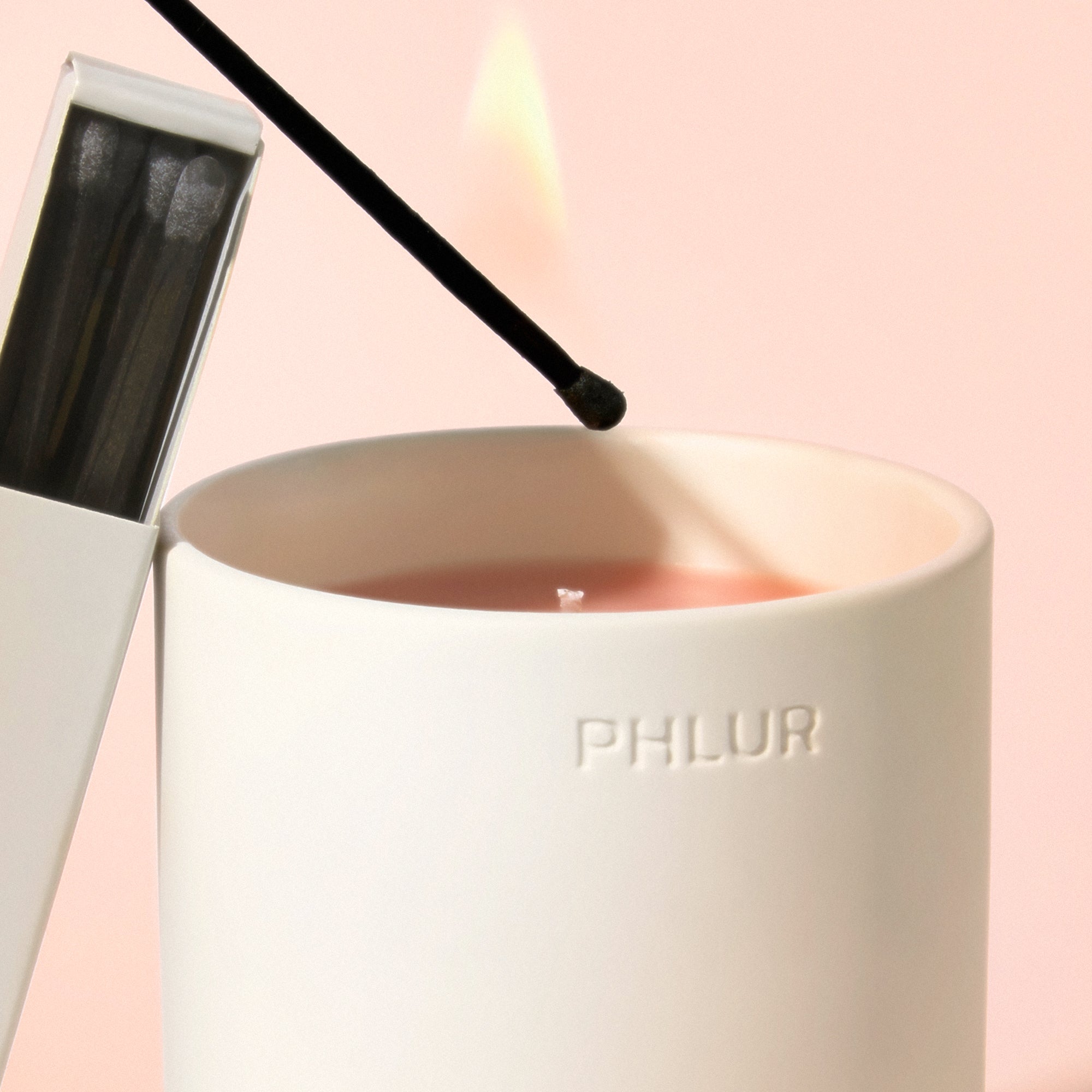 Apricot Privée - Candle - Image 2